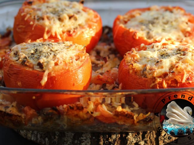 Tomates farcies au riz et bœuf