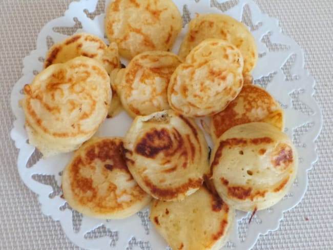 Poffertjes : des petites crêpes néerlandaises