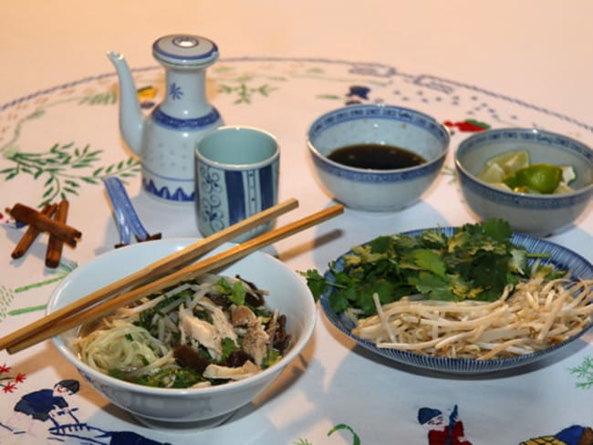 Phở gà, soupe vietnamienne au poulet