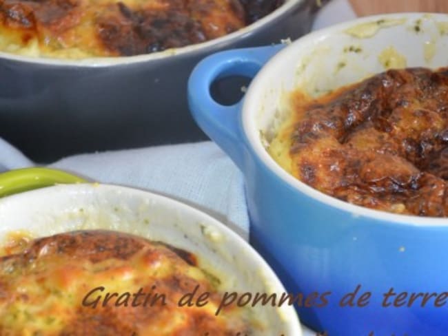 Gratin de pomme de terre vache qui rit et ciboulette en mini cocotte