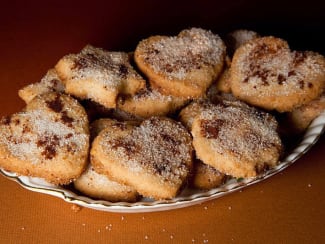 Mantecaos, petits biscuits sablés espagnols à la cannelle