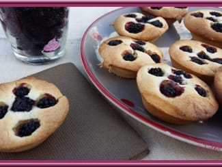 Financiers aux mûres