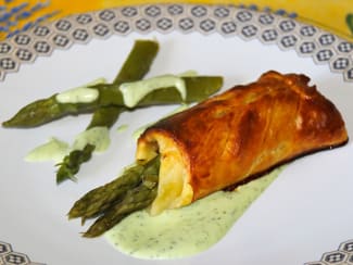 Feuilletés d’asperges au parmesan et pancetta