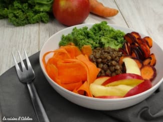 Buddha bowl chou kale, lentilles et cie