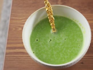 La soupe petits pois et lait de coco