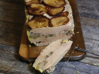 Terrine terre mer de foie gras à l'anguille fumée pour les fêtes - Recette  par Chef Simon