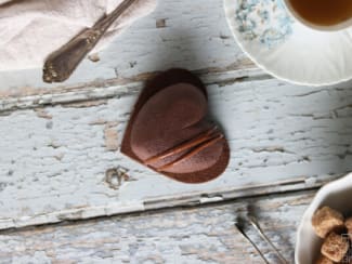 Cœur croquant au chocolat dulcey et mousse pralinée pour la saint-valentin  - Recette par Une aiguille dans l potage