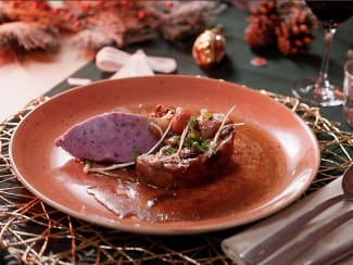 Epaule d’agneau du Poitou-Charentes confite aux fruits secs