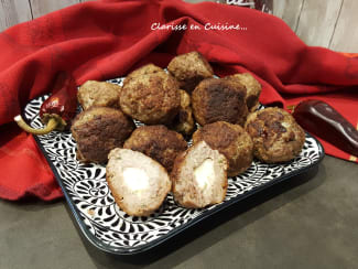 Boulettes de boeuf farcies à la mozzarella