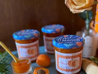 Confiture d’abricots vanillée au miel de romarin