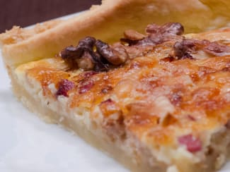 Tarte aux noix, lardons et chèvre