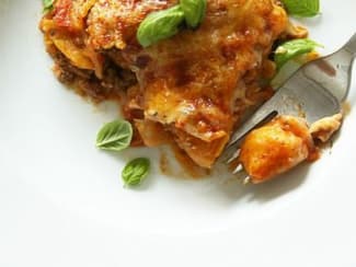 Gratin de gnocchis aux carottes, sauce tomate et boeuf