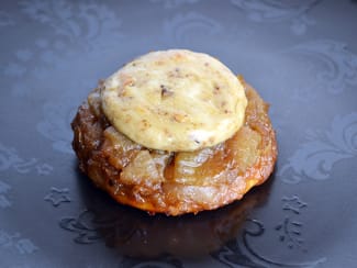 Tatins d'oignons à la tomme de Savoie