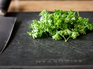 Techniques appliquées à la taille des légumes - Tourner, tailler, émincer,  ciseler, hacher, concasser