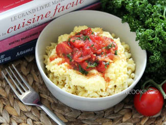 Coquillette oeuf brouillé et sauce tomate