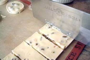 Chocolat blanc à la nougatine - Etape 9