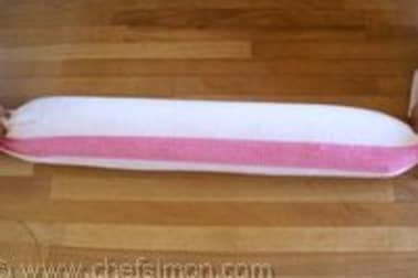 Biscuit roulé aux graines de pavot - Garnir et rouler le biscuit - Etape 7