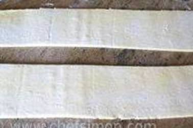 Croissants et pains au chocolat - Découpe et cuisson - Etape 3