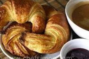 Croissants et pains au chocolat - Découpe et cuisson - Etape 12