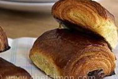 Croissants et pains au chocolat - Découpe et cuisson - Etape 11