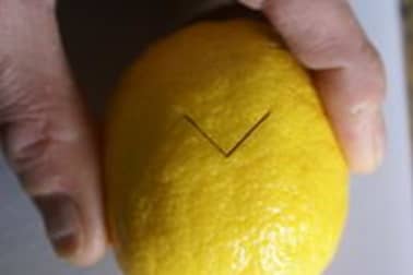 Historier un citron en dents de loup - Etape 4