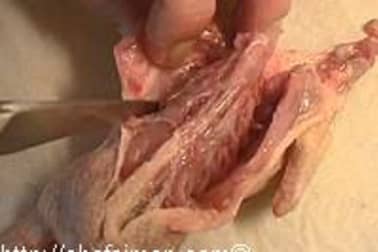 Désosser une caille - Etape 4