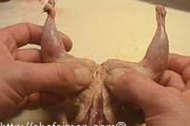 Désosser une caille - Etape 5