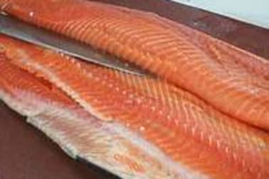 Lever des filets de saumon - Etape 4