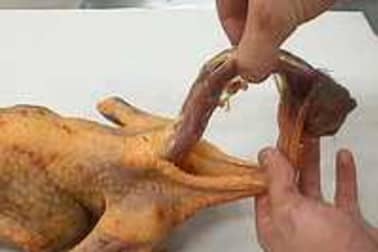 Habiller une volaille - Etape 6