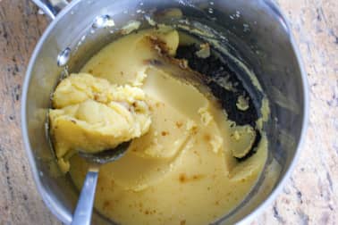 Chapon farci au foie gras : le jus de cuisson - Etape 3