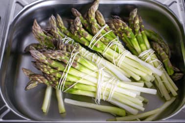 Éplucher et cuire des asperges fraîches - Etape 4