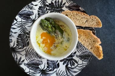 Oeufs cocotte aux pointes d'asperges - Etape 11