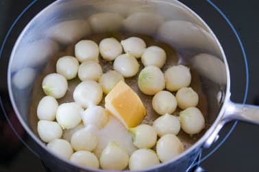 Petits oignons glacés - Etape 2