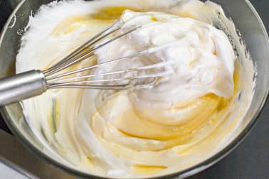 Soufflé chaud à la liqueur inratable - Etape 5