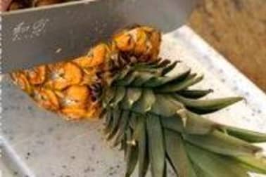 Préparer un ananas frais - Etape 2