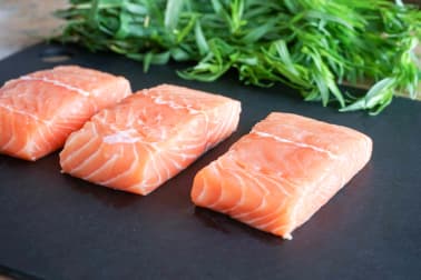 Désarêter un filet de saumon - Etape 7