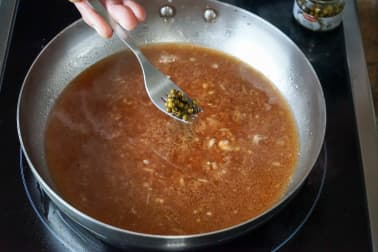 Magret de canard sauté au poivre vert - Etape 10