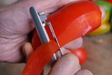 Peler un poivron au couteau - Etape 1