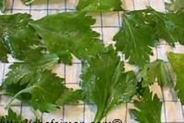 Feuilles de céleri frites - Etape 1