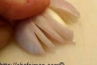 Ciseler une échalote ou un oignon - Etape 4