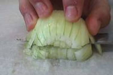 Ciseler une échalote ou un oignon - Etape 9