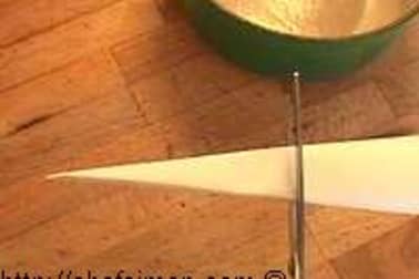 Découper un disque de papier sulfurisé - Etape 7