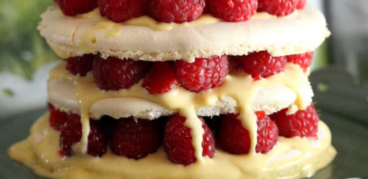 Gateau Meringue Aux Fraises Et Framboises Fraiches Recette Par Bistro De Jenna Gateau Meringue Aux Fraises Et Framboises Fraiches Recette Par Bistro De Jenna