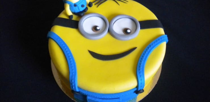 Des Gateaux Minions Tres Mignons Recette Par Mimm