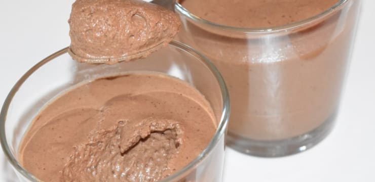 La Mousse Au Chocolat De Ma Grand Mere Recette Par Maman Ca