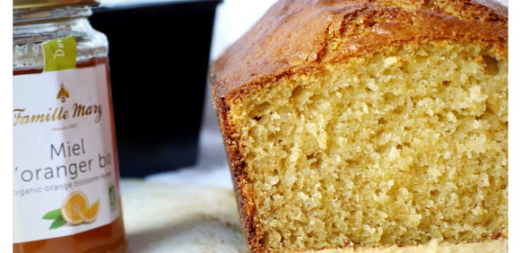 Cake Au Yaourt Grec Miel Et Fleur D Oranger Recette Par Encore Une Lichette