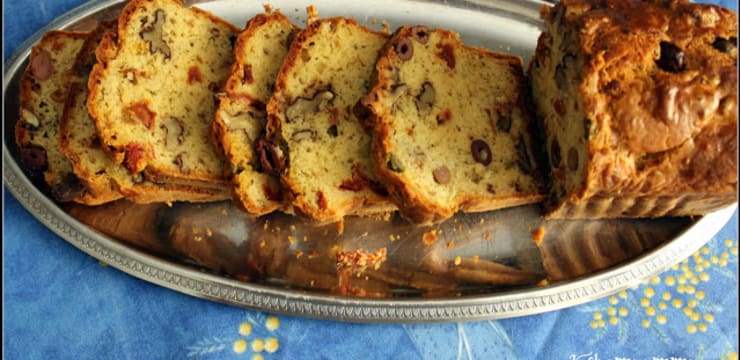 Cake Sale Tomates Sechees Noix Et Olives Recette Par