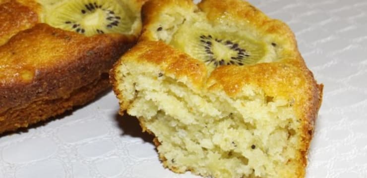 Moelleux A La Puree De Kiwi Recette Par Ca Ne Sent Pas Un Peu Le Brule La