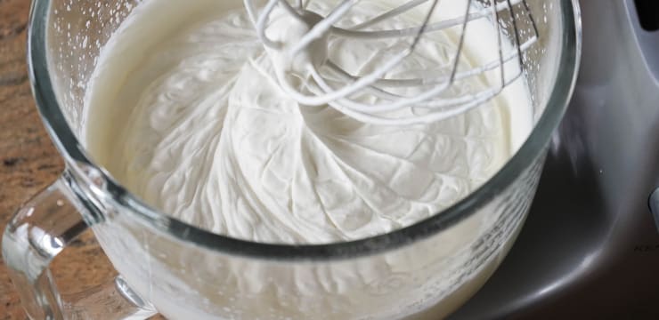 Crème à fouetter blanche avec 35% de matière grasse