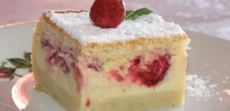 Gateau Magique A La Vanille Framboises Recette Par La Neuvieme